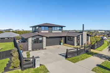 7 Omahuru Road, Glenbrook
