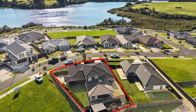 7 Omahuru Road, Glenbrook