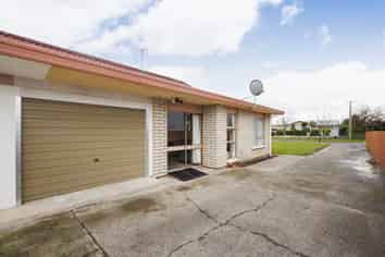 15 Carthew Street, Feilding
