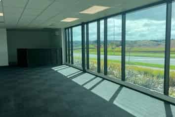 279m² Warehouse For sale