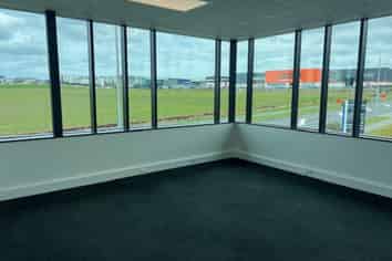 279m² Warehouse For sale