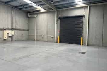 279m² Warehouse For sale