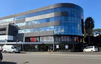High-Profile Parnell Showroom Opportunity