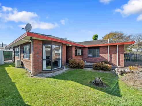 2/10 Hamilton Road, Papatoetoe