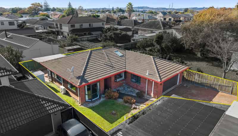 2/10 Hamilton Road, Papatoetoe