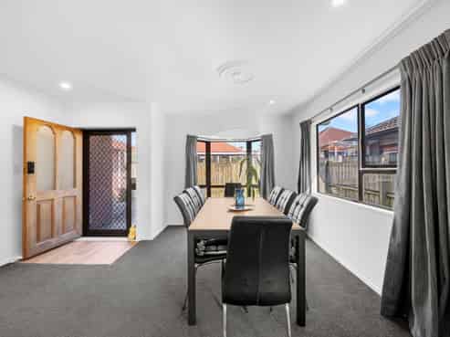 2/10 Hamilton Road, Papatoetoe