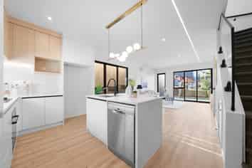 5/6 Rosina Place, Pakuranga Heights