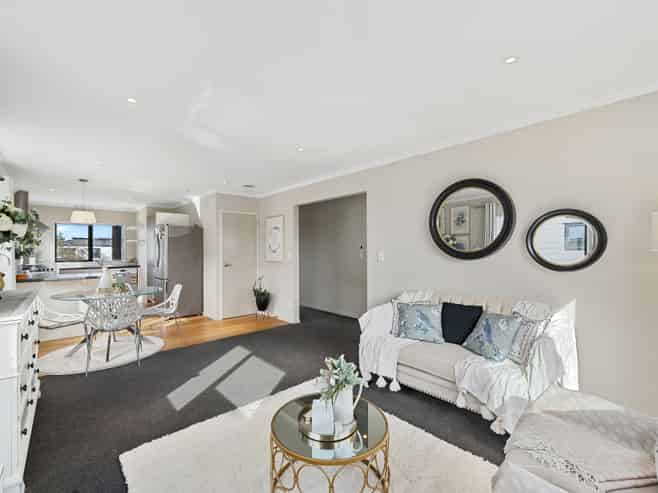 2B Oxford Road, Manurewa