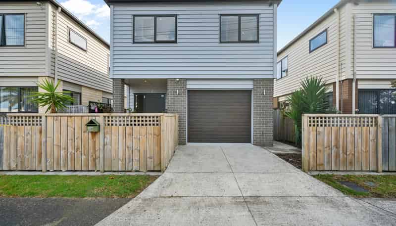 2B Oxford Road, Manurewa