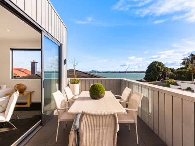 7 Whitcombe Road, Bucklands Beach