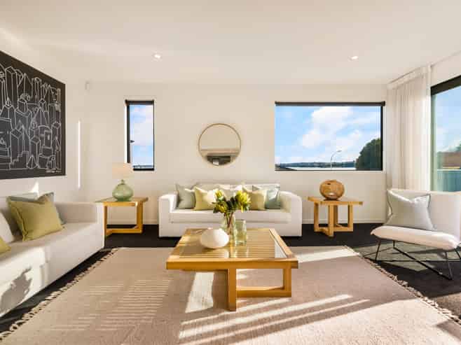 7 Whitcombe Road, Bucklands Beach