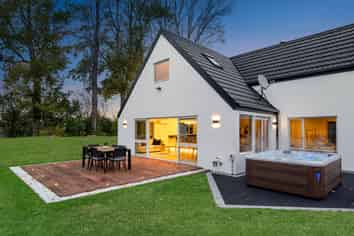 103 Regents Park Drive, Casebrook