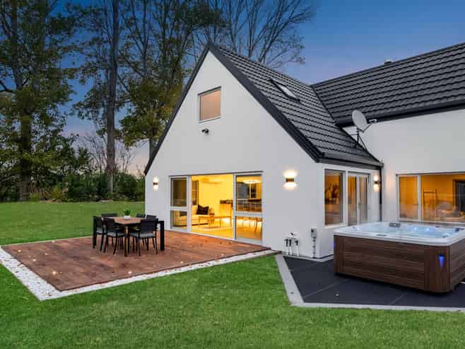 103 Regents Park Drive, Casebrook