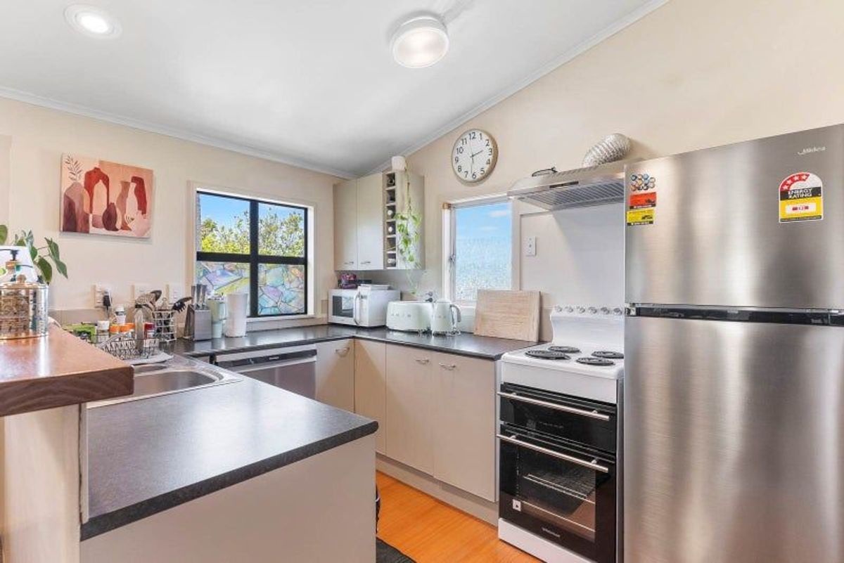 Charming Family Home in Northcross - Veel