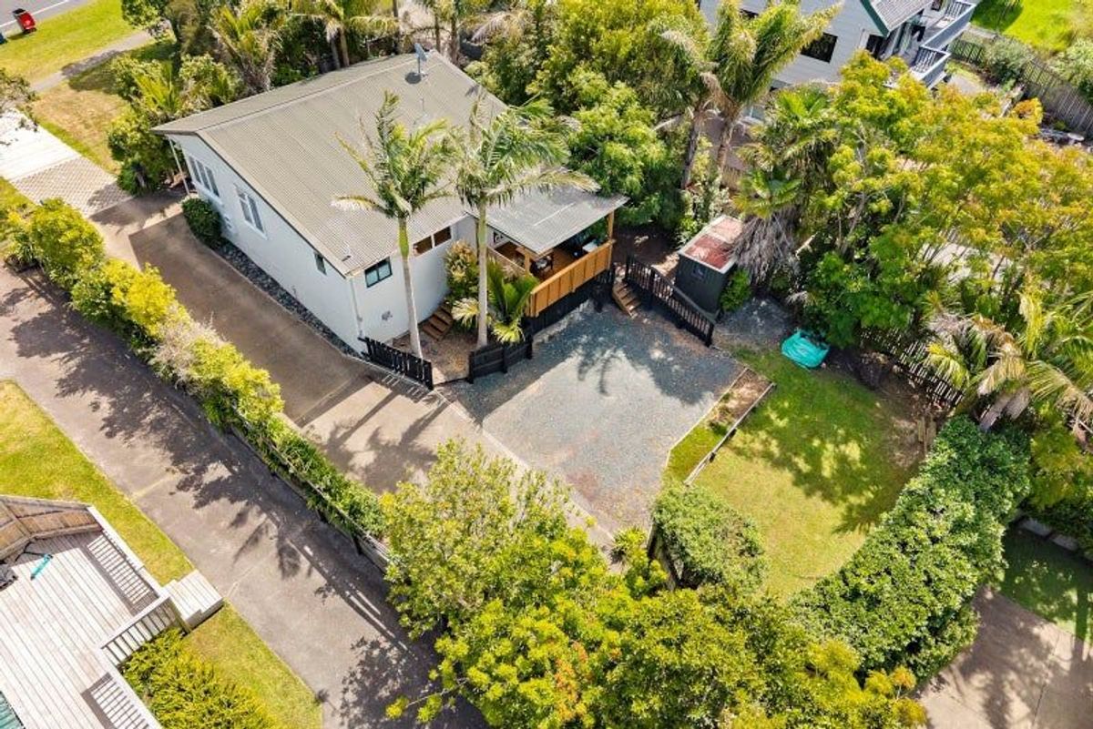 Charming Family Home in Northcross - Vaade 5