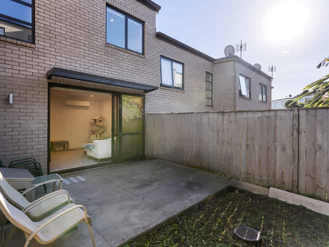 51 Matairangi Avenue, Totara Heights