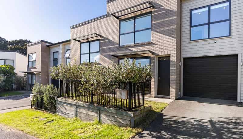 51 Matairangi Avenue, Totara Heights