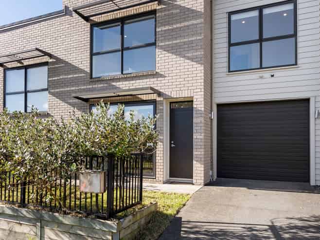 51 Matairangi Avenue, Totara Heights