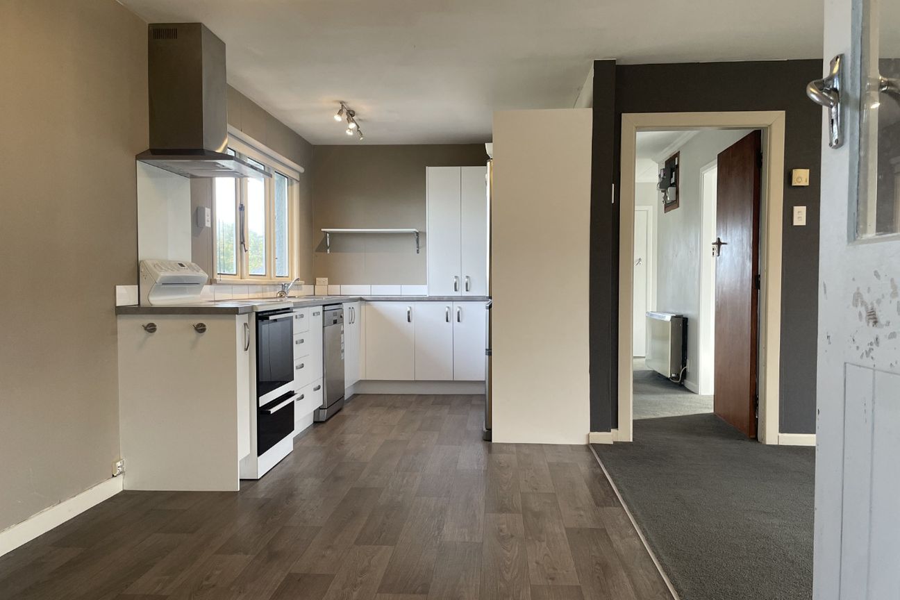 Sunny 3 Bedroom Grasmere Home - View 3
