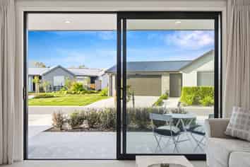 148/30 Bob Robertson Drive, Woodend