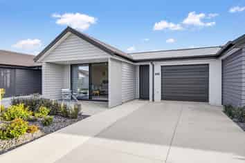 148/30 Bob Robertson Drive, Woodend