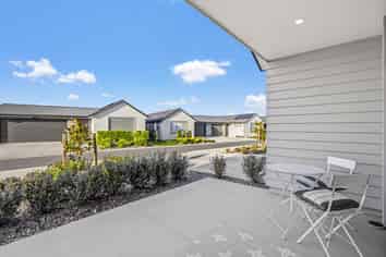 148/30 Bob Robertson Drive, Woodend