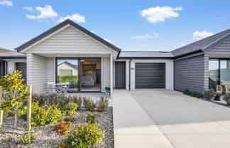 148/30 Bob Robertson Drive, Woodend
