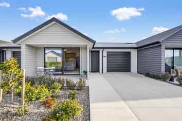 148/30 Bob Robertson Drive, Woodend