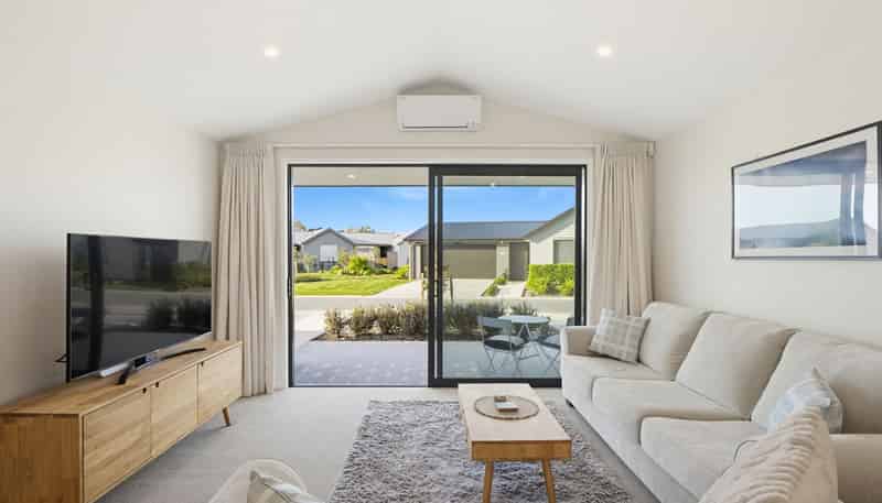 148/30 Bob Robertson Drive, Woodend