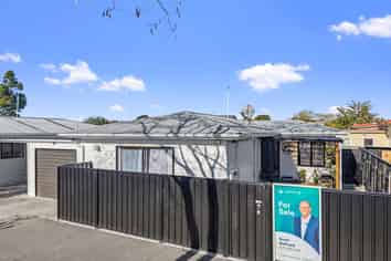 2/604 Alexandra Street, Parkvale
