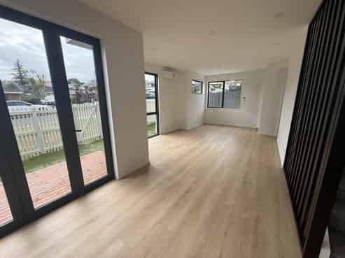 2/44 Abercrombie Street, Howick