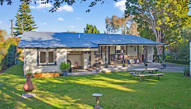 43 Norfolk Cres, Feilding