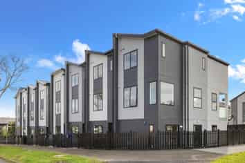 Lot 2/29  Torrington Crescent, Glen Innes