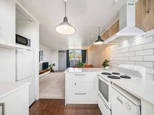 2/44 Euston Road, Sandringham