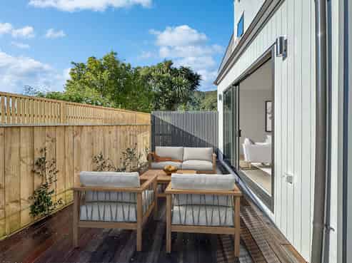 1/323 Riverside Drive, Waterloo
