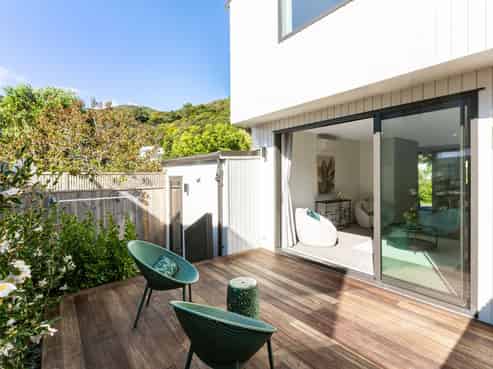 1/323 Riverside Drive, Waterloo