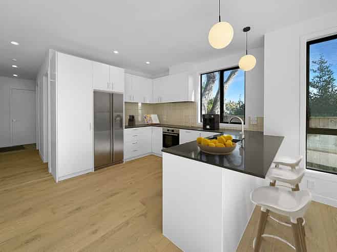 1/323 Riverside Drive, Waterloo