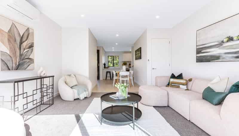 1/323 Riverside Drive, Waterloo