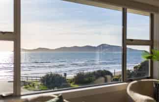 137 The Parade, Paekakariki