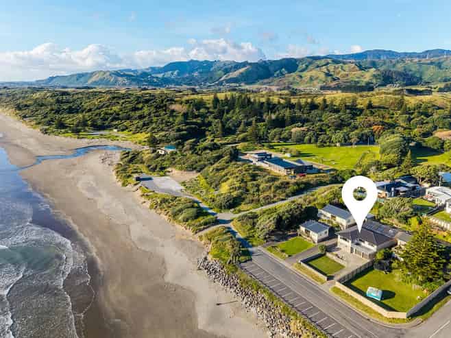 137 The Parade, Paekakariki