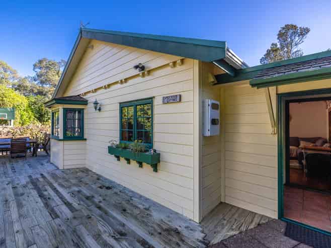 31 Hekerua Road, Oneroa