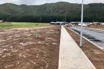 2 Te Ara O Toroa, Wainuiomata