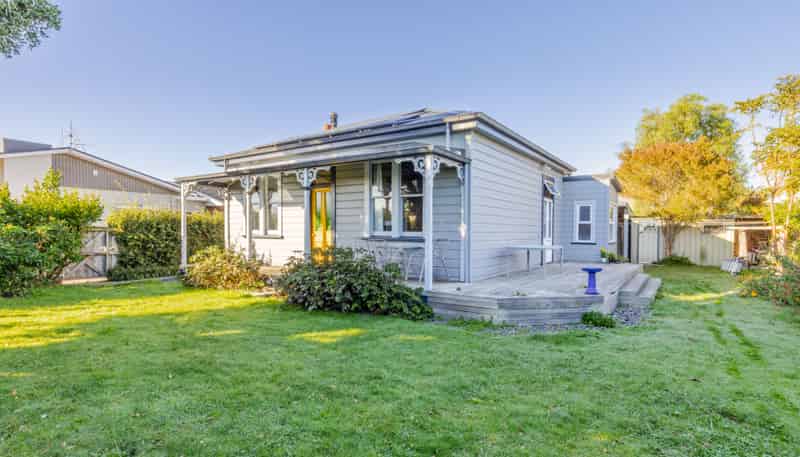 83 Meeanee Road, Taradale