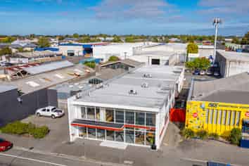 Impressive Standalone Warehouse on Montreal St