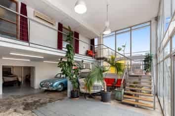 Impressive Standalone Warehouse on Montreal St