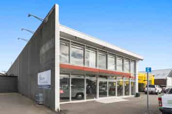 Impressive Standalone Warehouse on Montreal St