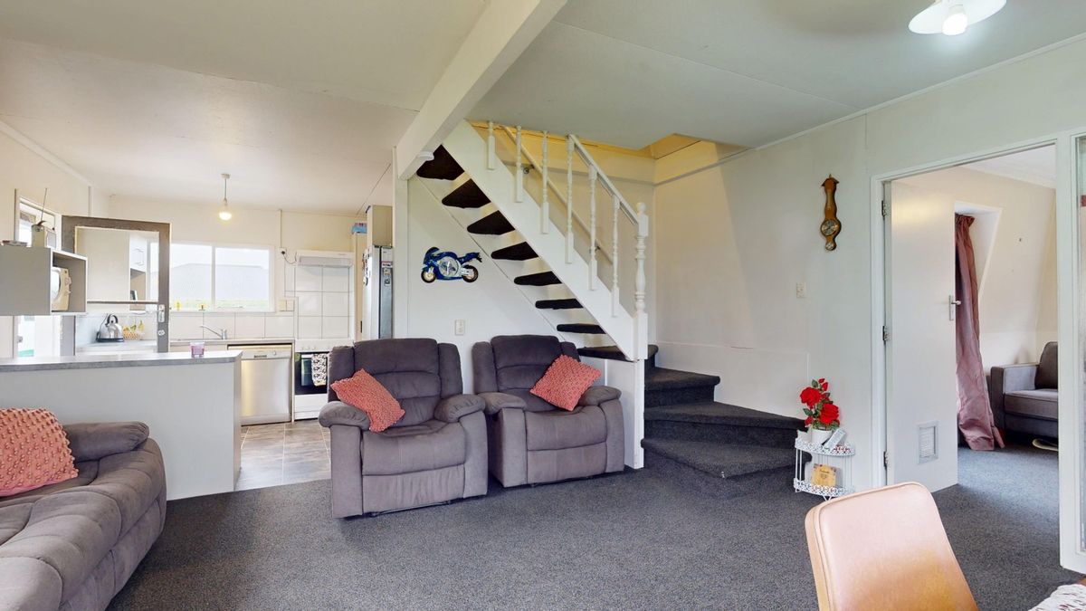 Room to Grow - Versatile Living & Outdoor Appeal - Więcej