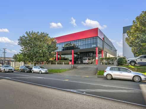 New lease terms with nation-wide tenant