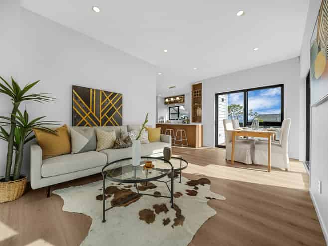 18A-E Mallard Place, Unsworth Heights