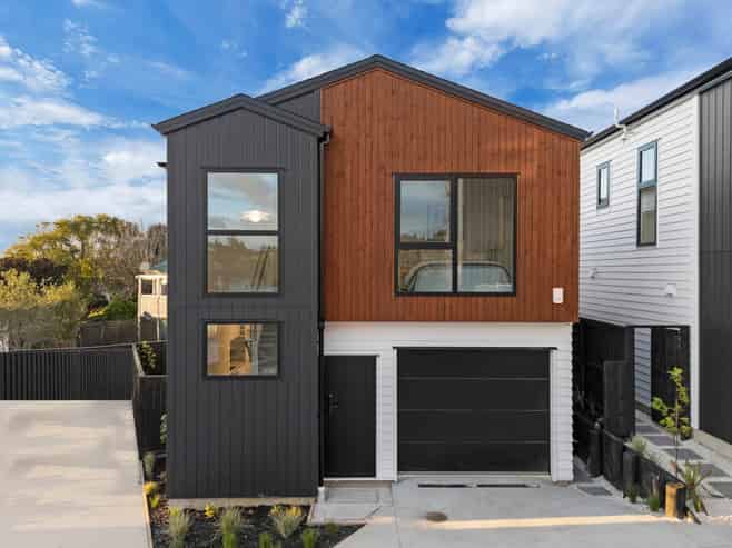 18A-E Mallard Place, Unsworth Heights